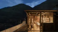 Jiuzhaigou · Dusk Mountain Villa