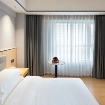 Urba Hotel (Longyan Wanbao Plaza)