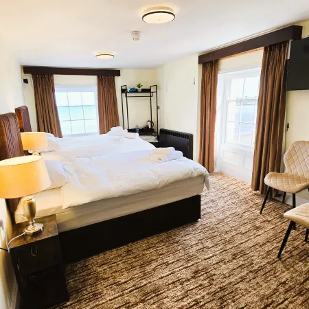 Carlton Hotel
