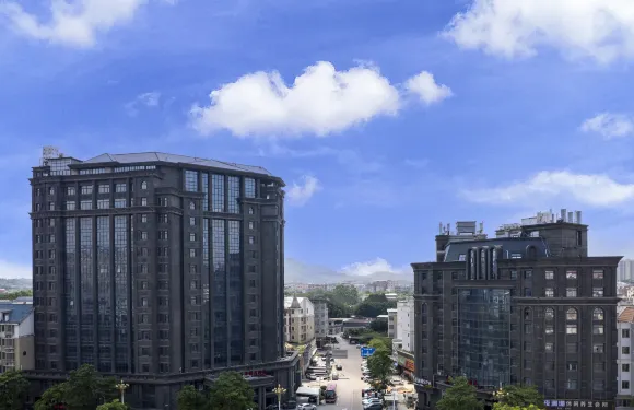 漳浦鼎美薈假日酒店（道週中學店）