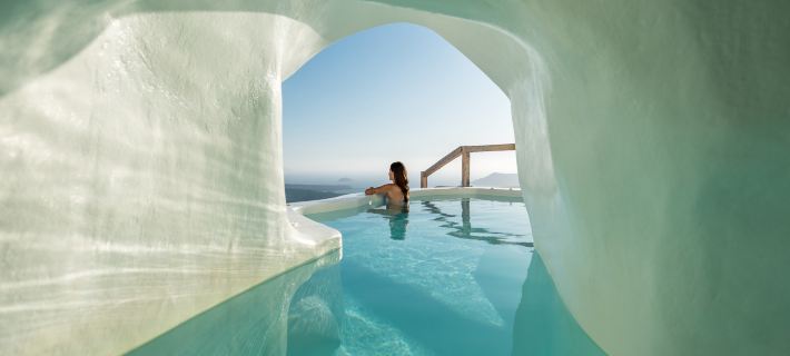Cocoon Suites Hotels in Thira