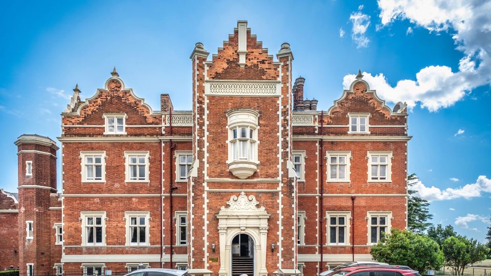 Wivenhoe House Hotel