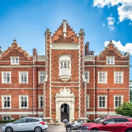 Wivenhoe House Hotel