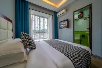 Fuyu Rooftop Garden Homestay (People's Square) - 2-Star
