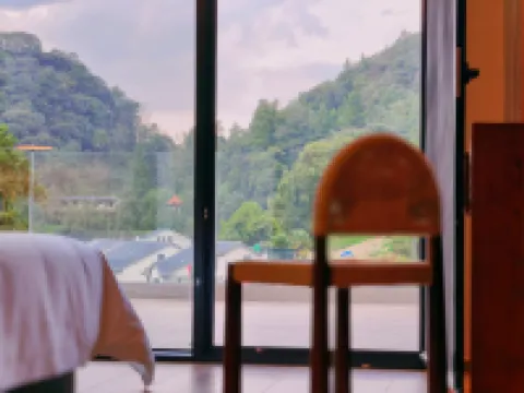 Sanqing · Cloud Mountain Stream Cloud House | Mountain View Boutique Stay (Gangshou Cableway)