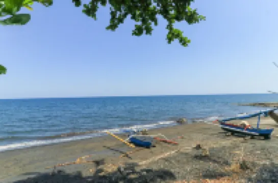 Hotel Tara Bar & Resto Air Sanih Hotels in der Nähe von Pura Penataran Pande Desa Sawan