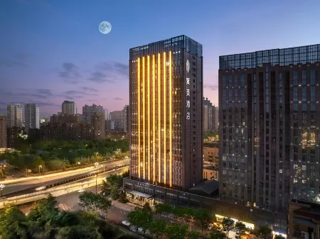 Luoyang Fumei Hotel (Longmen High-Speed Rail Station Sports Center Branch) Отели рядом с достопримечательностью «Хэнаньский университет науки и техники (Канъюаньский район)»