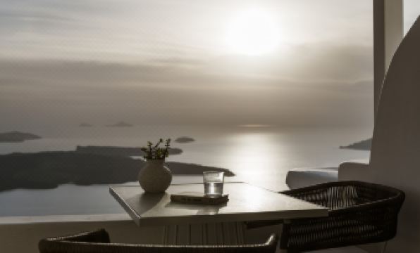 Aqua Luxury Suites