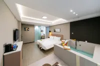 Mountain House Private Hot Spring Homestay