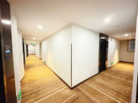 Huaxi Boutique Theme Hotel Hotels near Yanjiang Road Pub Street