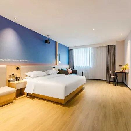 Zhishang Hotel (Luohe Renmin Road Changjian Plaza)