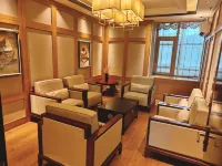 Micro Lake Hotel - Gym