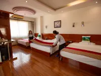 Son Tung Hotel Cao Bang - Kim Dong Walking Street Hotels in Thuc Phan