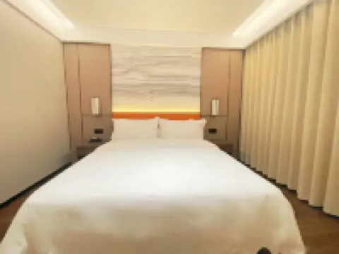 藝龍安雲酒店（河池南橋店）