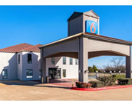 Motel 6 Ennis, TX Hotels in Ennis