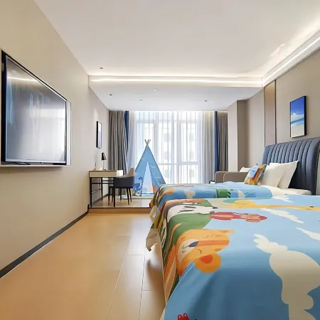 Weijing Lisi Hotel (Maoming Dianbai Lingmen Branch)