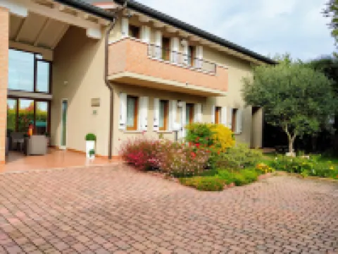 Villa Venezia Hotels near Villa Valier