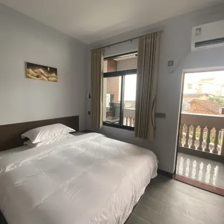 Xinxing Hongzhan Homestay (Liuzu Avenue Branch)