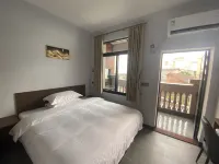 Xinxing Hongzhan Homestay (Liuzu Avenue Branch)