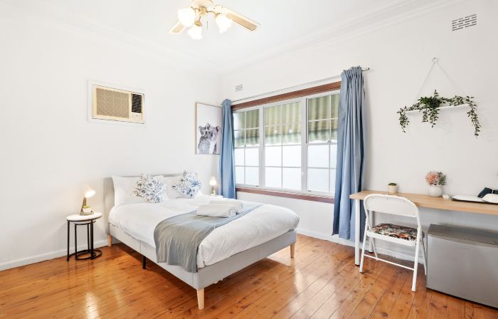 Cozy Rooms – Quiet Street, Close to Shops & Transit
