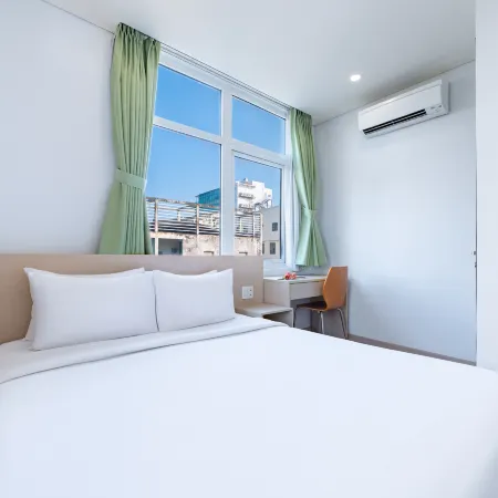 G8 Center Hotel Saigon Отели рядом с достопримечательностью «Институт Пастера»