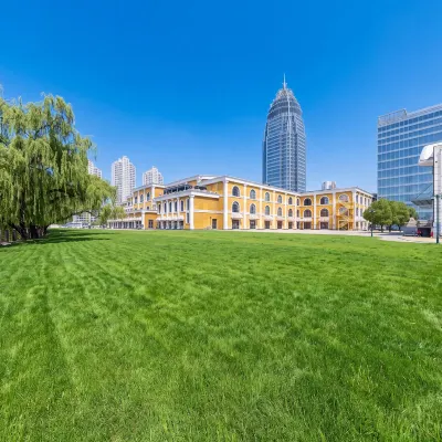 臨沂華盛江泉城大飯店 雙月湖國家城市濕地公園附近的飯店