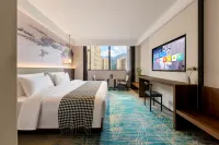 Tongren Yanhe Jinding Hotel (Yanhe County Government Square Branch)