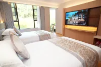 Jinggangshan Golden Resort Hotel (Jinggangshan Revolutionary Museum Branch in Ciping Scenic Area)