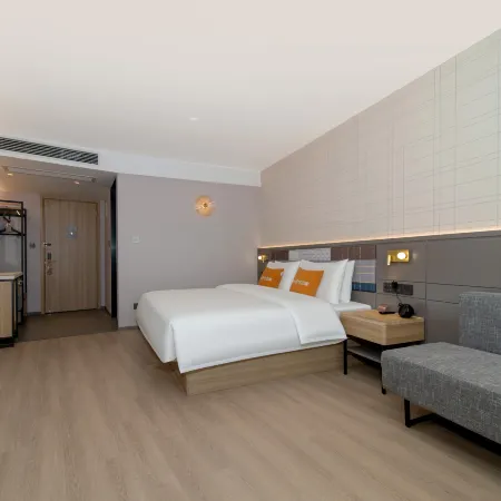 Homeinn Plus Hotel (Liu'an Railway Station Longhe West Road Branch)