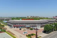 Linzhang Hetang Yue Se Business Hotel
