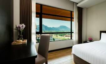 Amari Vang Vieng