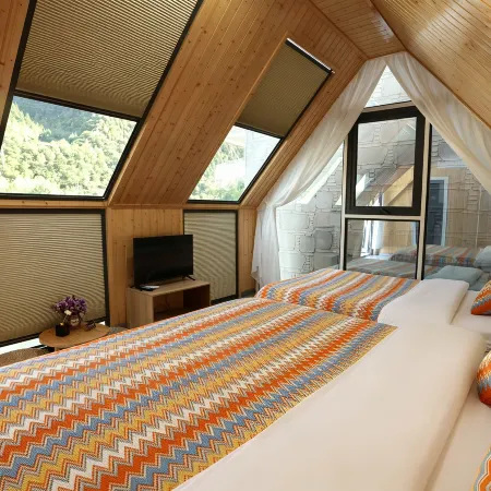 Mala House