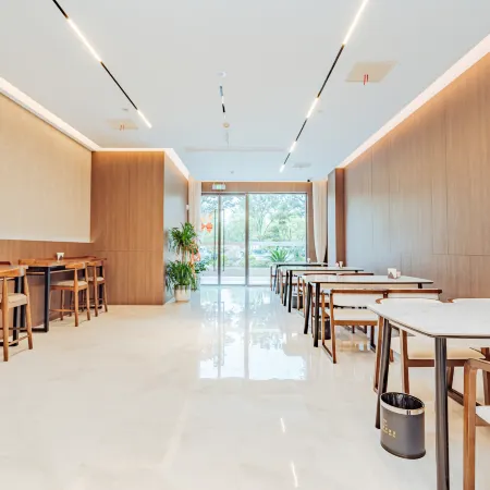 Zhiyun Smart Choice Hotel