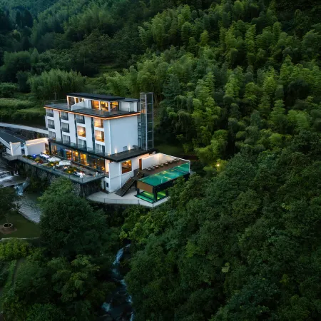 Stream in Cloud Resort Hotel