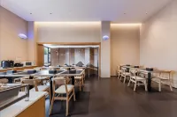 Kaiman International Hotel (Shangri-La Passenger Station) - breakfast