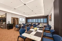 Mehood Hotel (Guangzhou Baiyun Mountain Jingxi Nanfang Hospital Metro Station) - parkir
