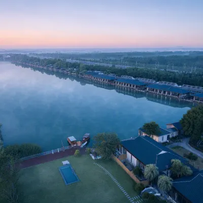 Cixi Heart Bay Resort Hotels near Ningbo Fantawild Bear Outbreak Grand Stage