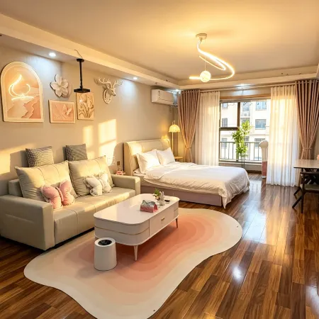 Luyan Homestay (Nanguan Night Market)