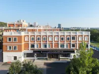 Lavande Hotel (Xuzhou High‑speed Railway East Station Jinlonghu Xintiandi Branch) - 3-Star