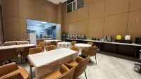 Ruist Hotel (Wulanchabu Railway Station) - 2-نجوم