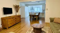 bluewater coastal retreat - Pet friendly
