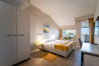 Hotel Plaza - Parvekkeita