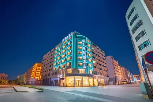 Chenjing Intelligent Hotel (Zhaotong Jinhai Building Materials City Gengwenhua Park Branch) - Parkering