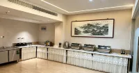 Huarui Lemon Hotel (Zhenjiang Railway Station Wanda) - พร้อมอาหารเช้า