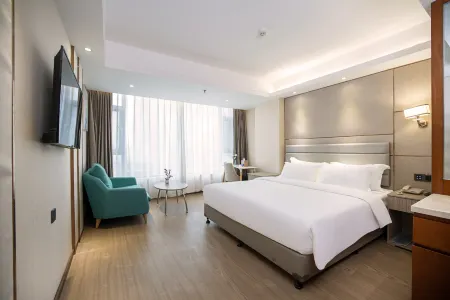Starway Hotel (Zhengzhou Erqi Square)