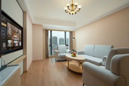 Vienna International Hotel (Nanning Wuxiang Wanxiang Hui Branch)