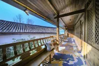 Huayang Nianhua Homestay (Lijiang Ancient City Branch) - موقف سيارات
