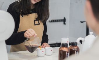 Xiyin Coffee Hotel (Baoshan High-speed Railway Station)