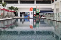 KSL Esplanade Hotel - Swimmingpools