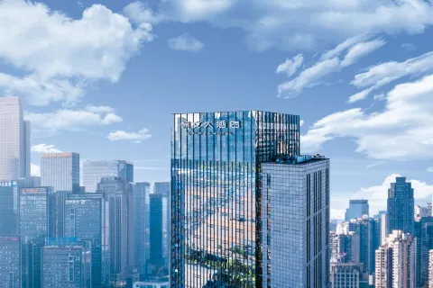 C Plaza Hotel